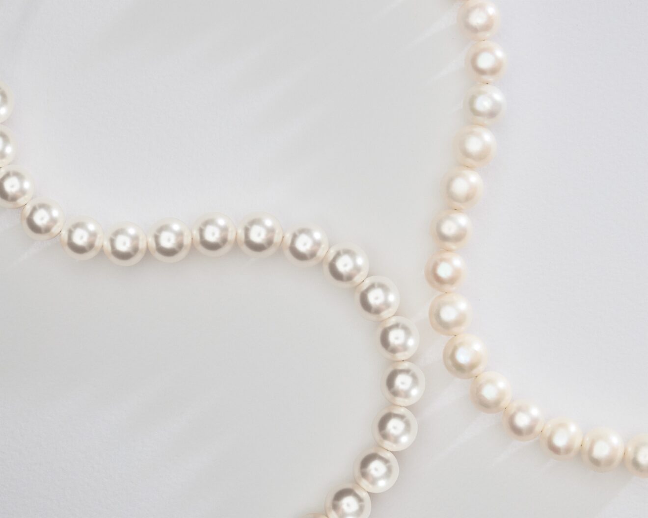 Ожерелье с натуральным жемчугом и Swarovski Crystal Pearls